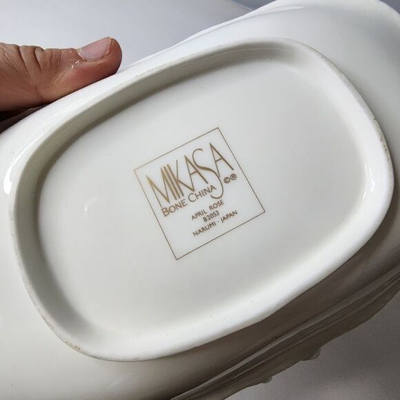 Mikasa April Rose Handled Basket - Picture 7 of 7